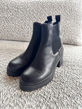 Jeffrey Campbell Black Chunky Platform Chelsea Boots